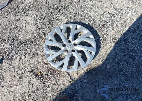 2019 Toyota Corolla Le z USA, uszkodzony, nr VIN 5YFBURHE5KP939431